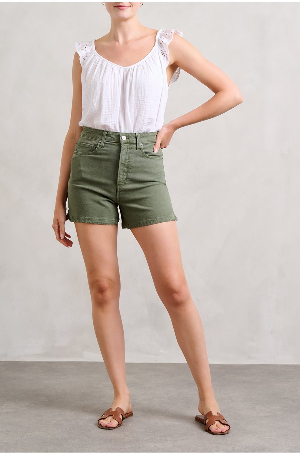 Dani Short in Vintage Ivy Green