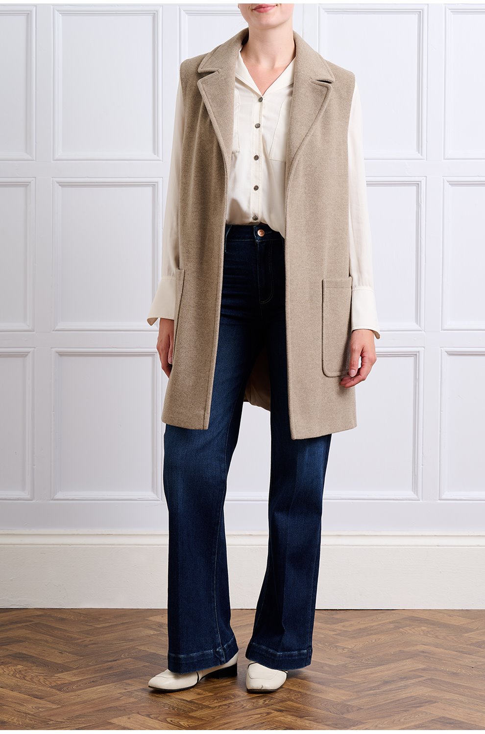 Edge to Edge Gilet in Beige