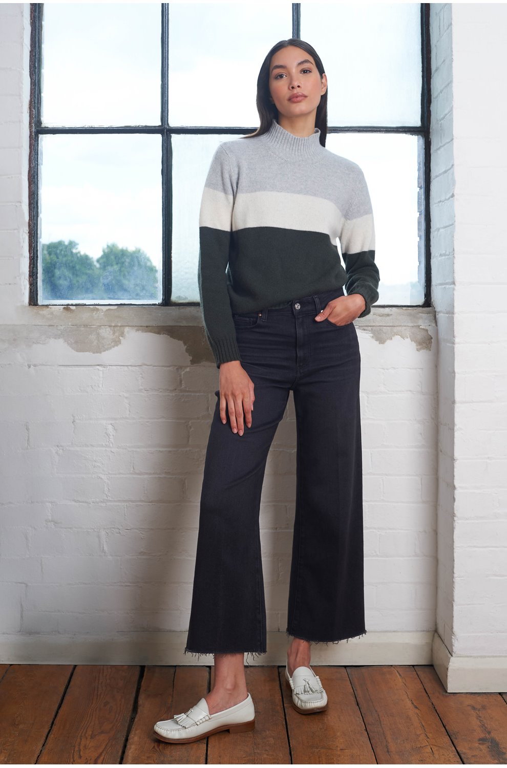 Anessa Wide Jean Raw Hem in Black Lotus