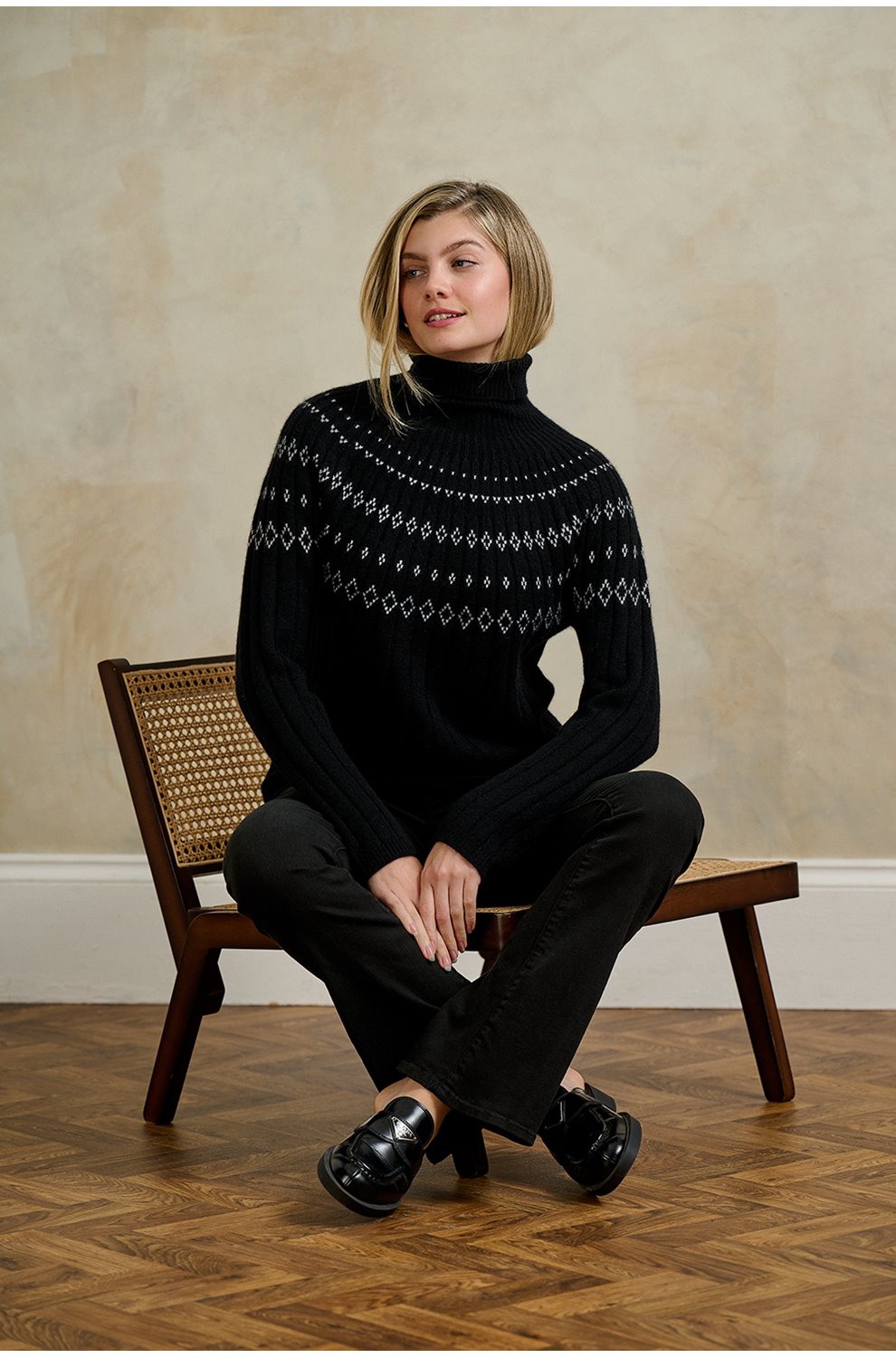 Rib Ski Roll Neck in Black