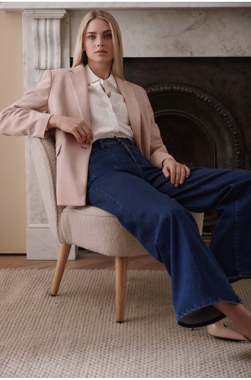 Suede Blazer in Pink