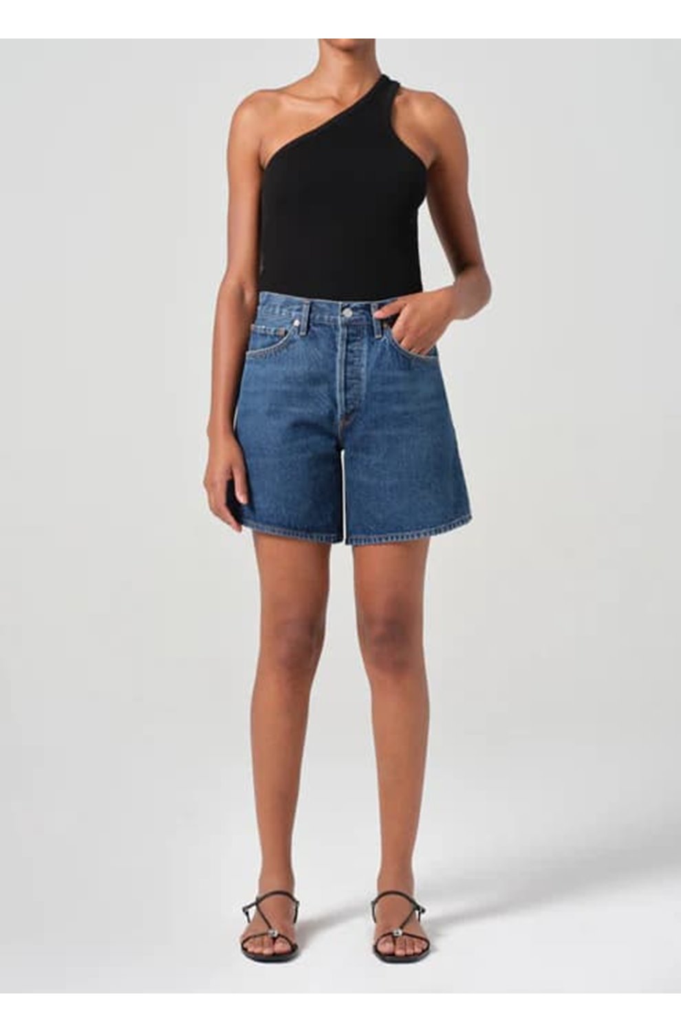 Dame Short in Enamour