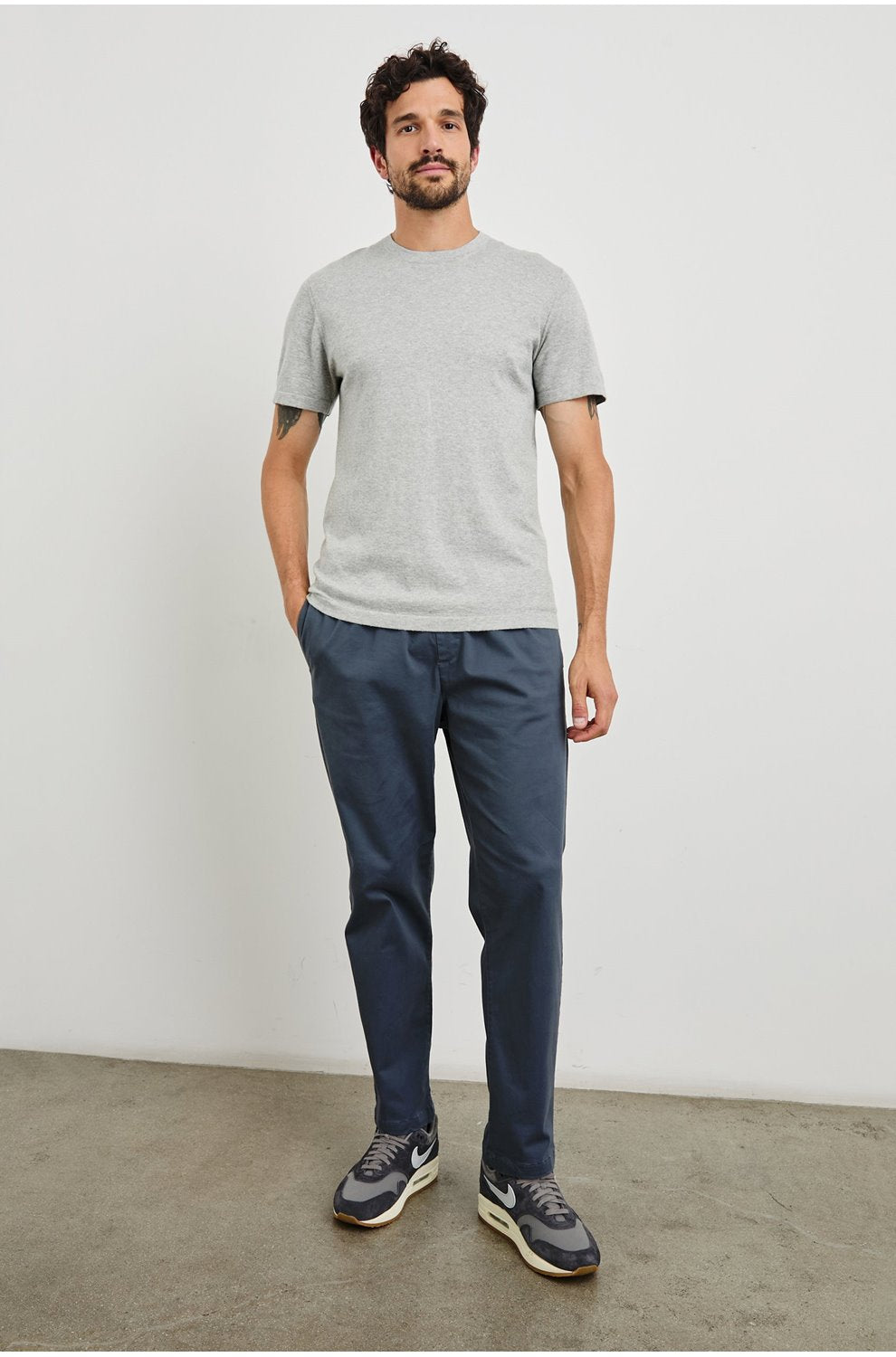 Mason Tee in Heather Grey