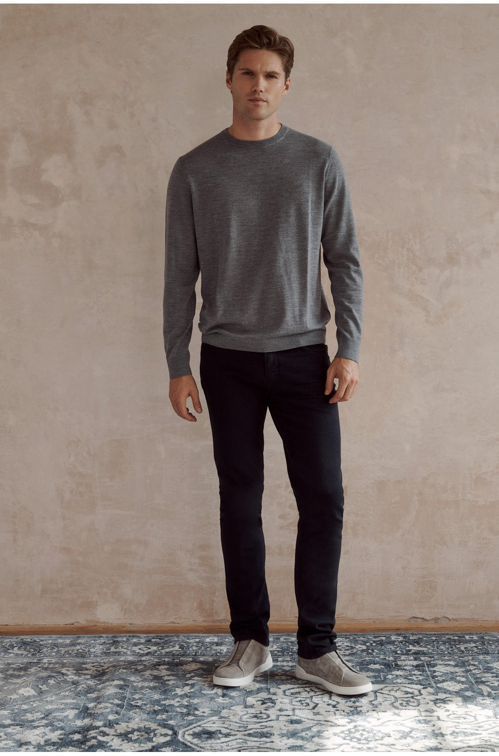 Crew Neck Sweater in Grey