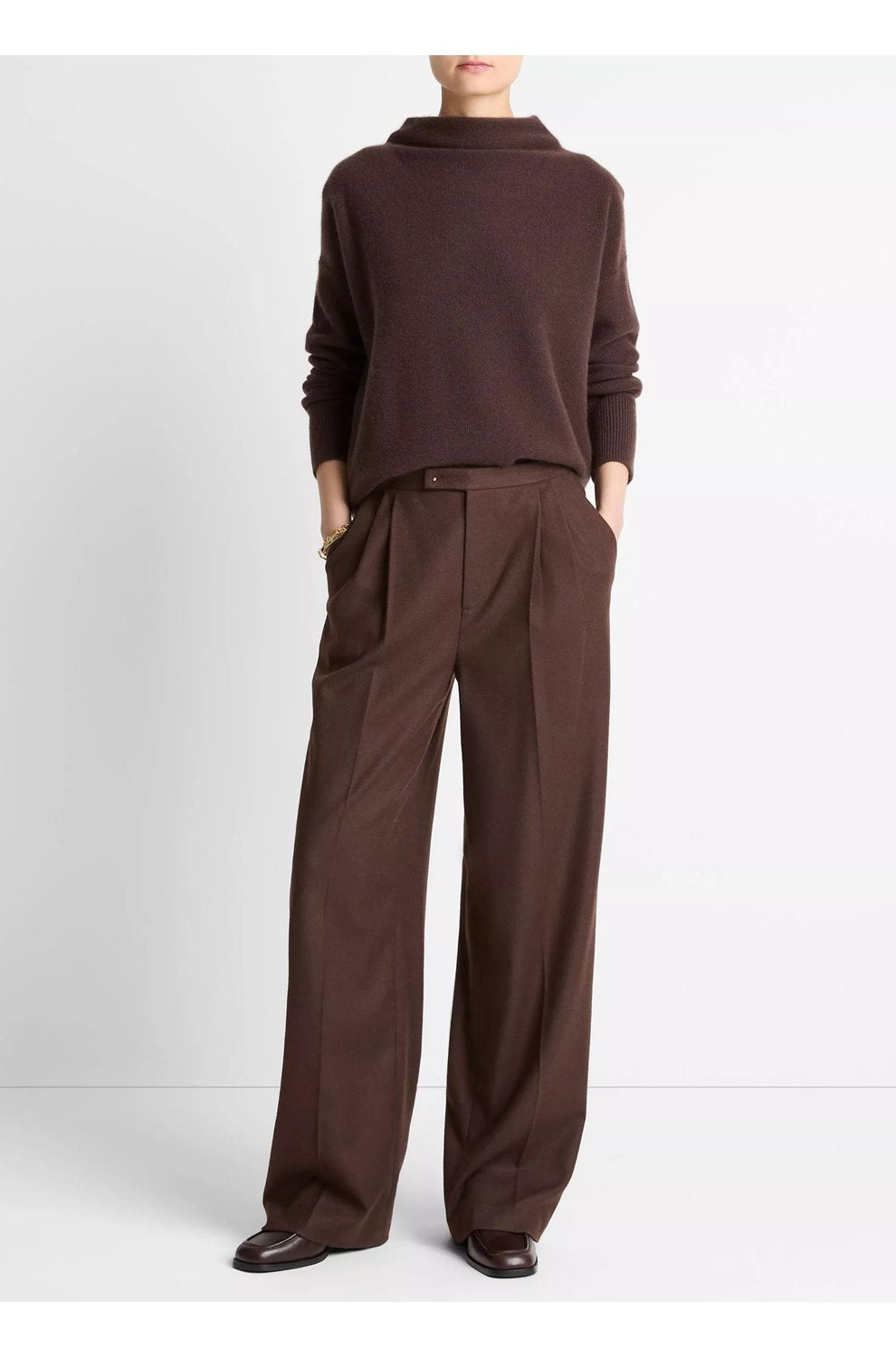 Mid Rise Pleated Wide Leg Trouser In Mocha