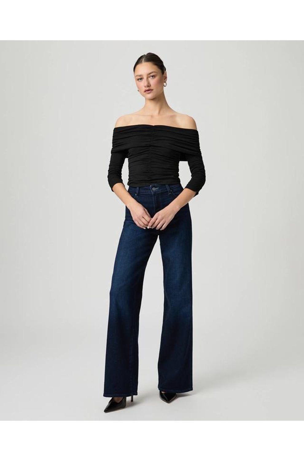 Anessa 33'' In Elevated