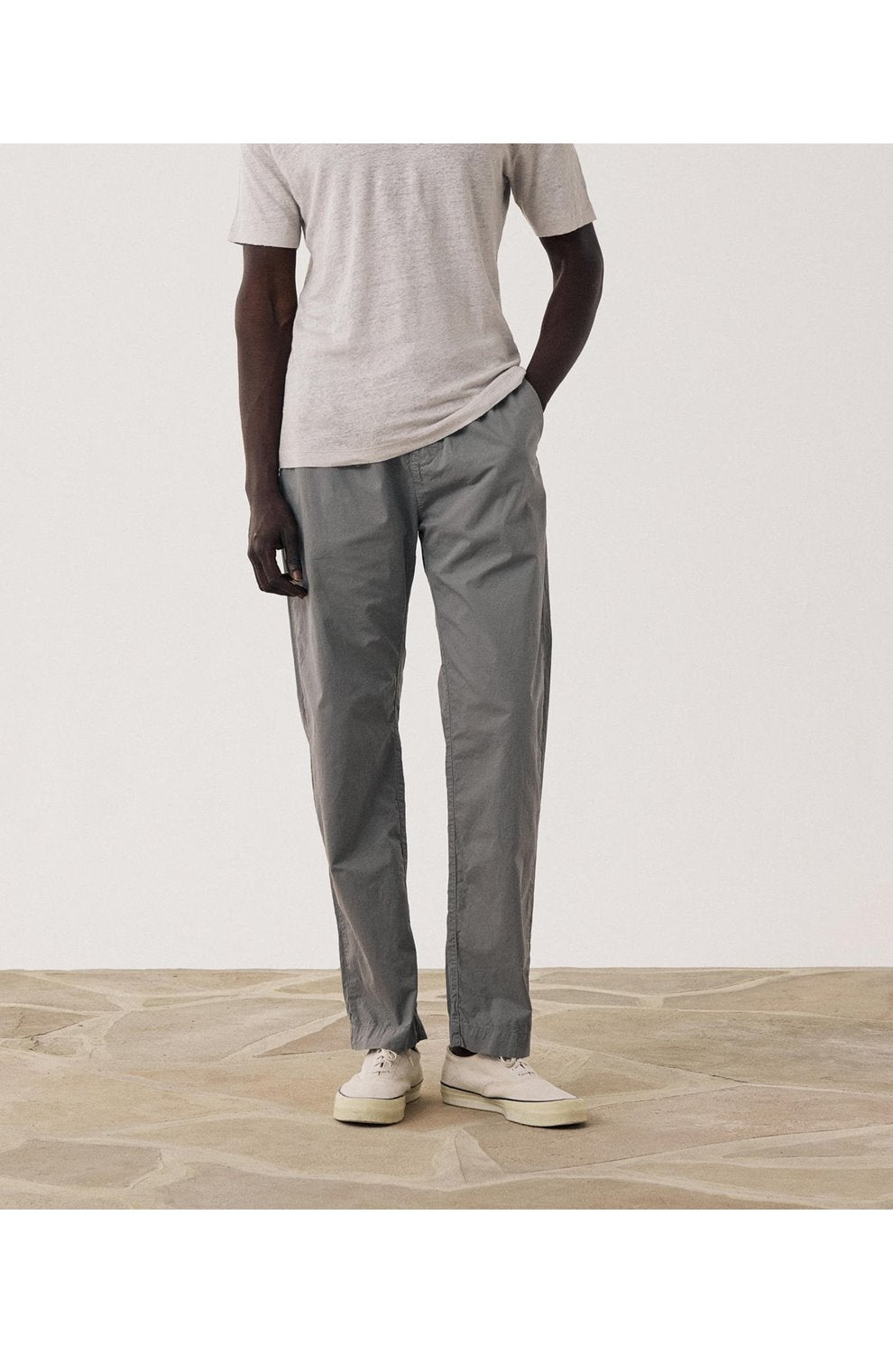 Joggy Woven Pants in Army