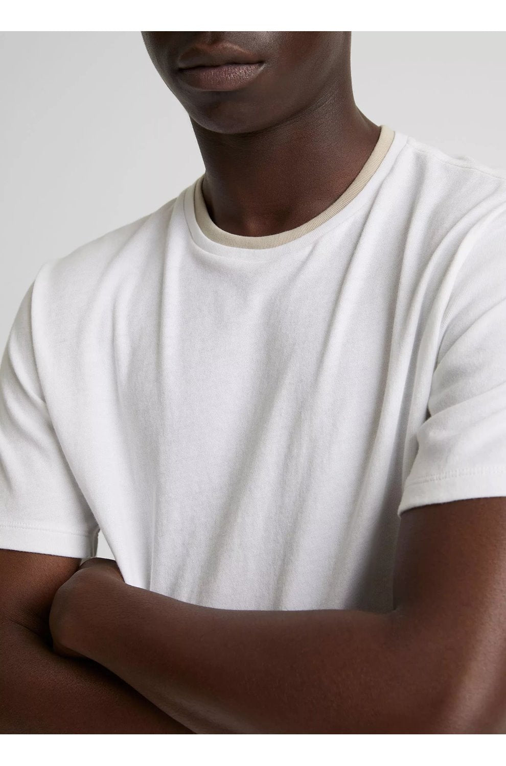 Double Collar Crew Neck in White Parchment