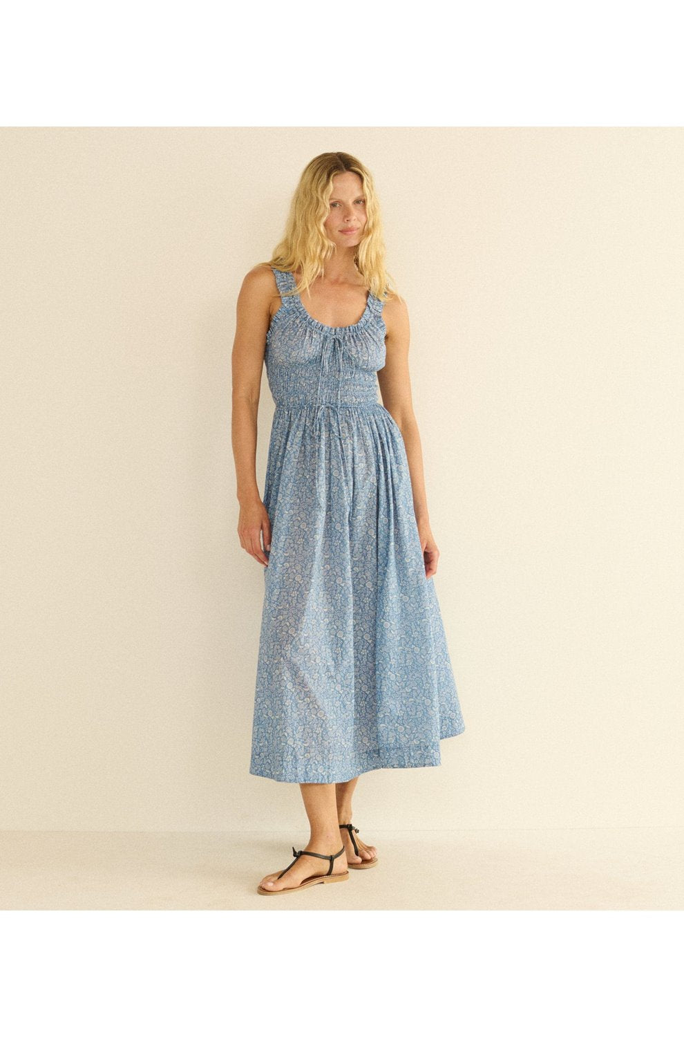 Emmaretta Dress in Blue Garden Bloom