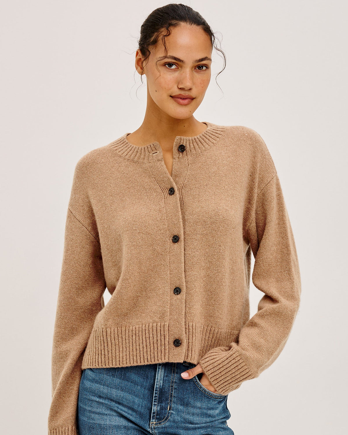 Carre Cardigan in Heather Camel