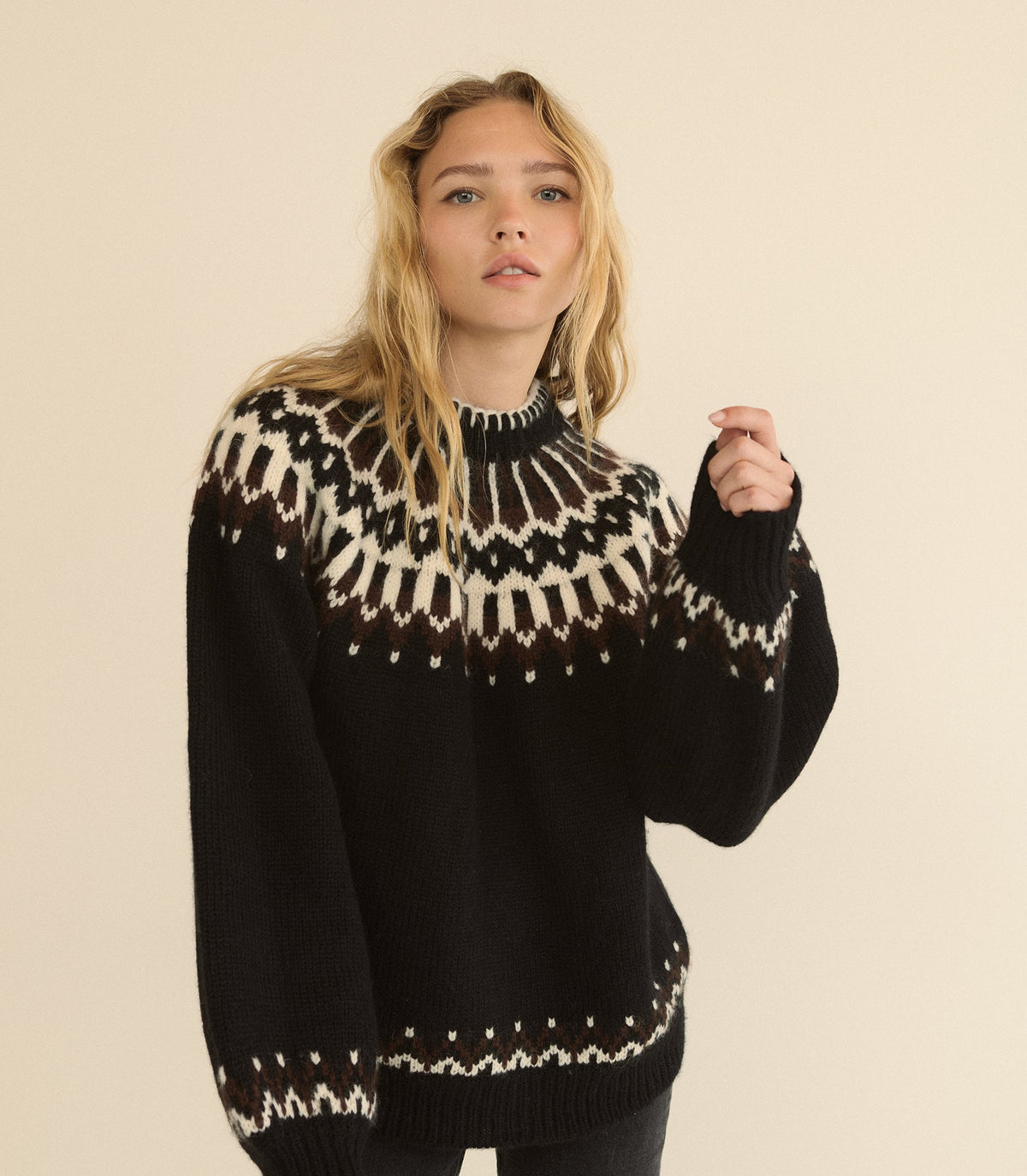 Field Sweater in Black Aberdeen