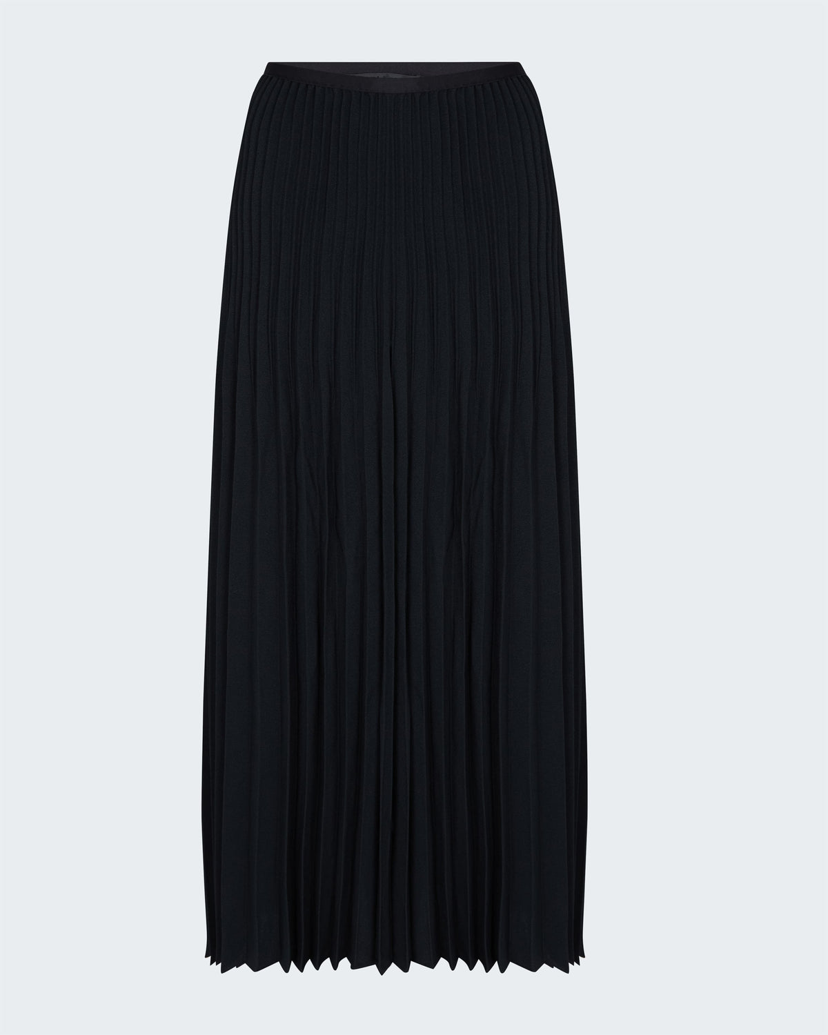 The Pleated Skirt in Black