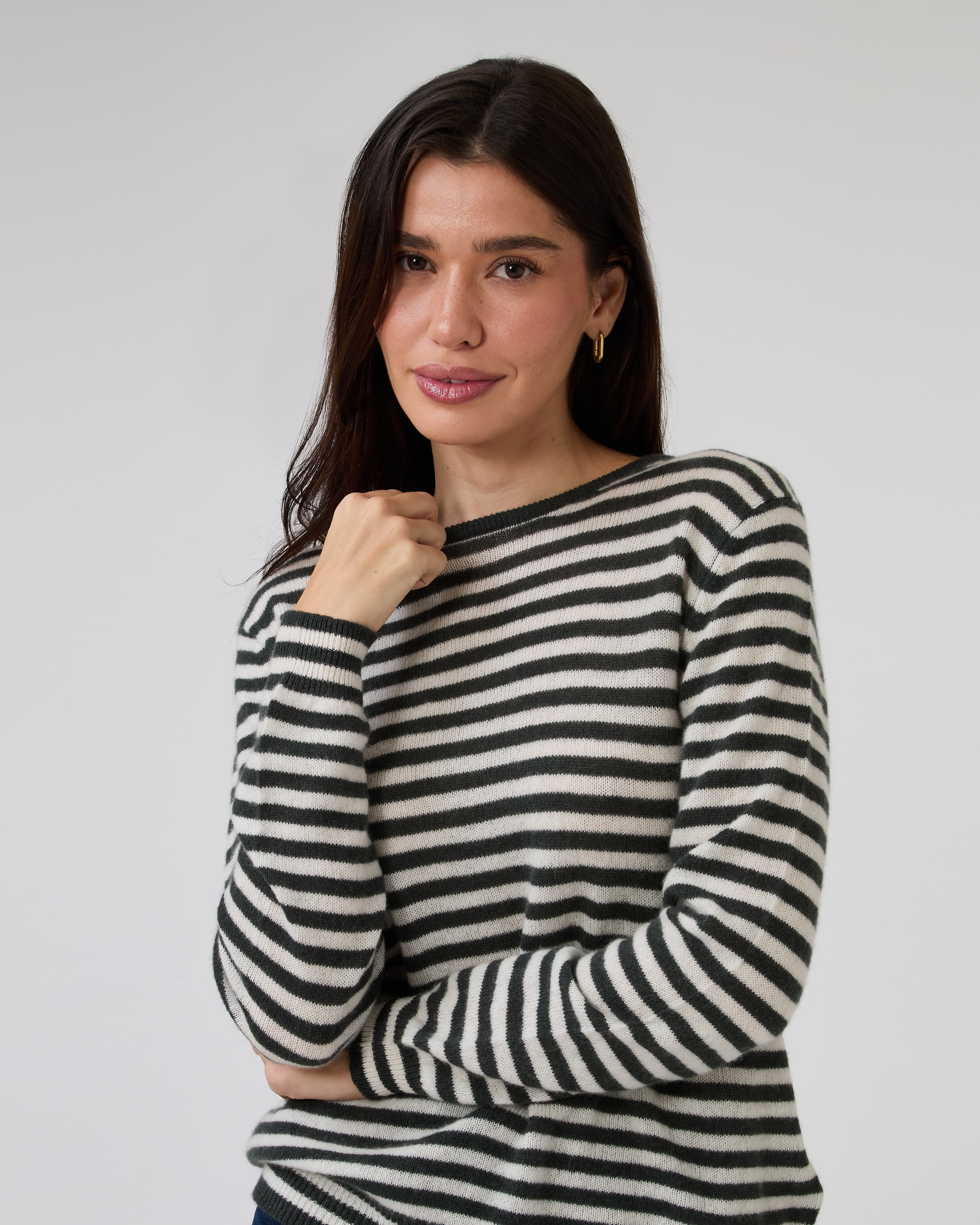 Little Stripe Cashmere Crew in Breen Mozarella