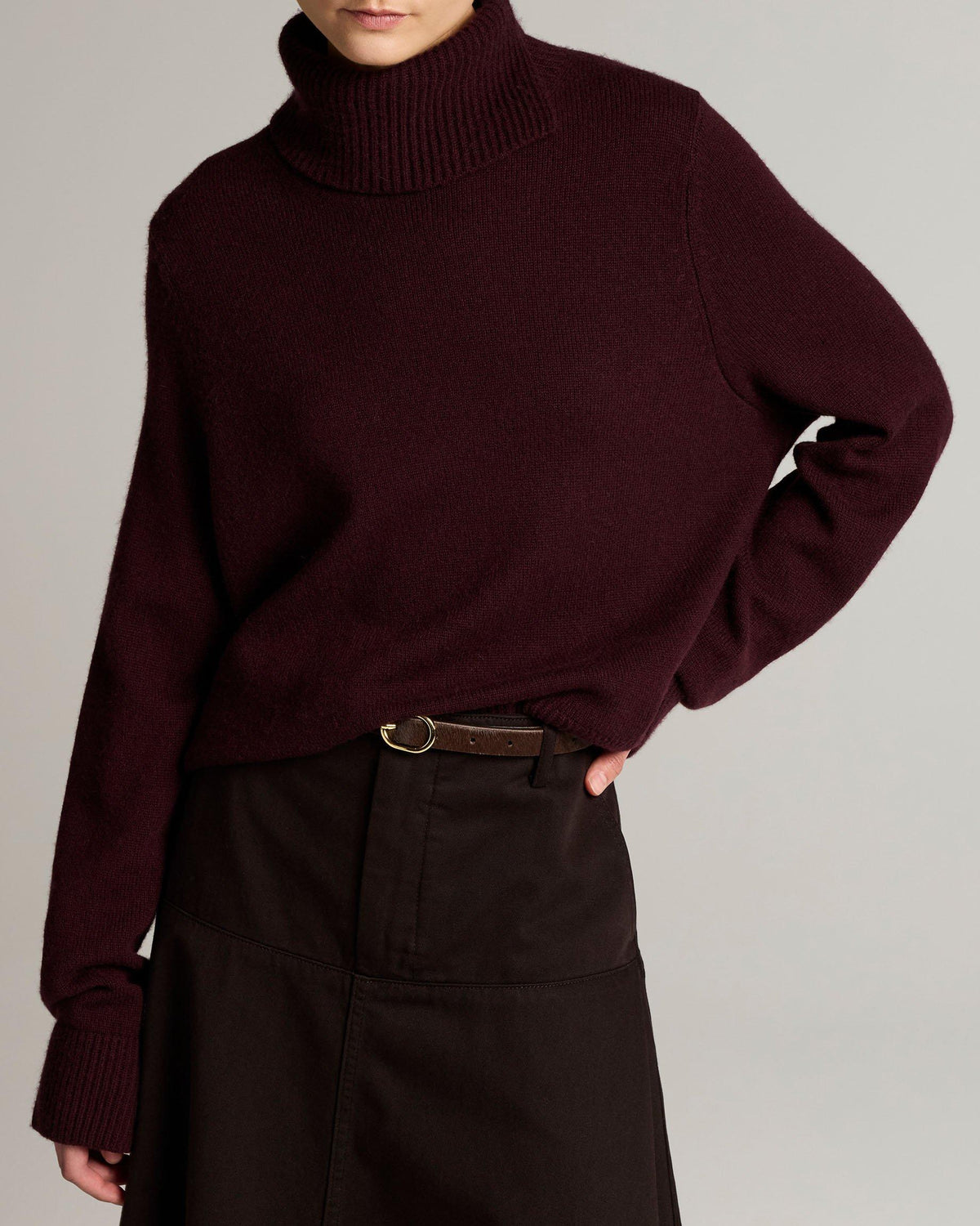 Swing Turtleneck Slit Sweater in Plum