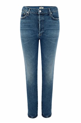 olivia straight jean in moments